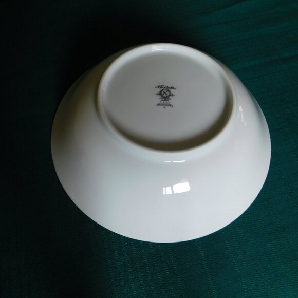 Noritake Malverne 3501 (1983) 9 inch round vegetable bowl near mint condition - Picture 4 of 5